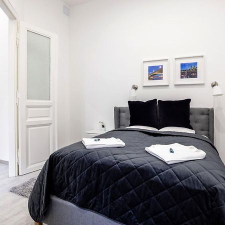 Mystic Dreamy Apartment Budapest Esterno foto