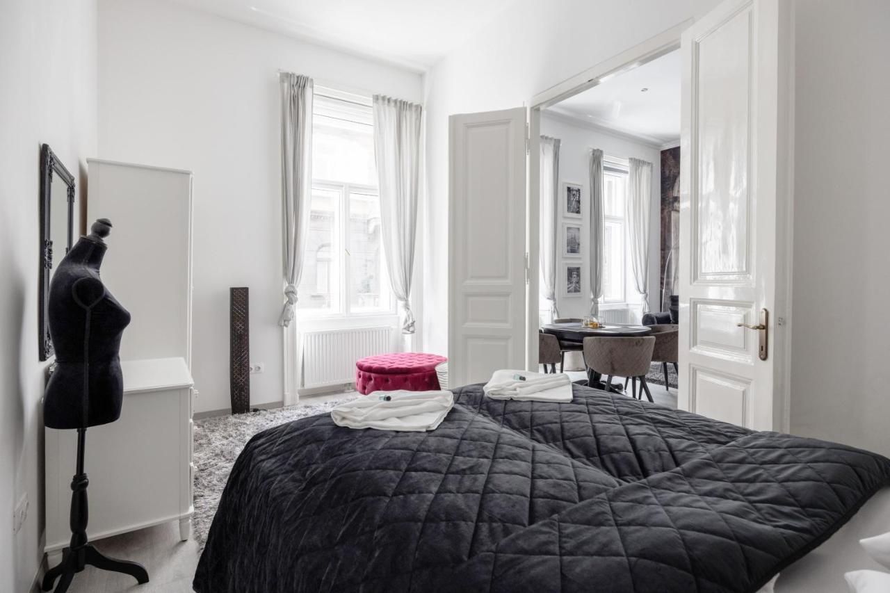 Mystic Dreamy Apartment Budapest Esterno foto