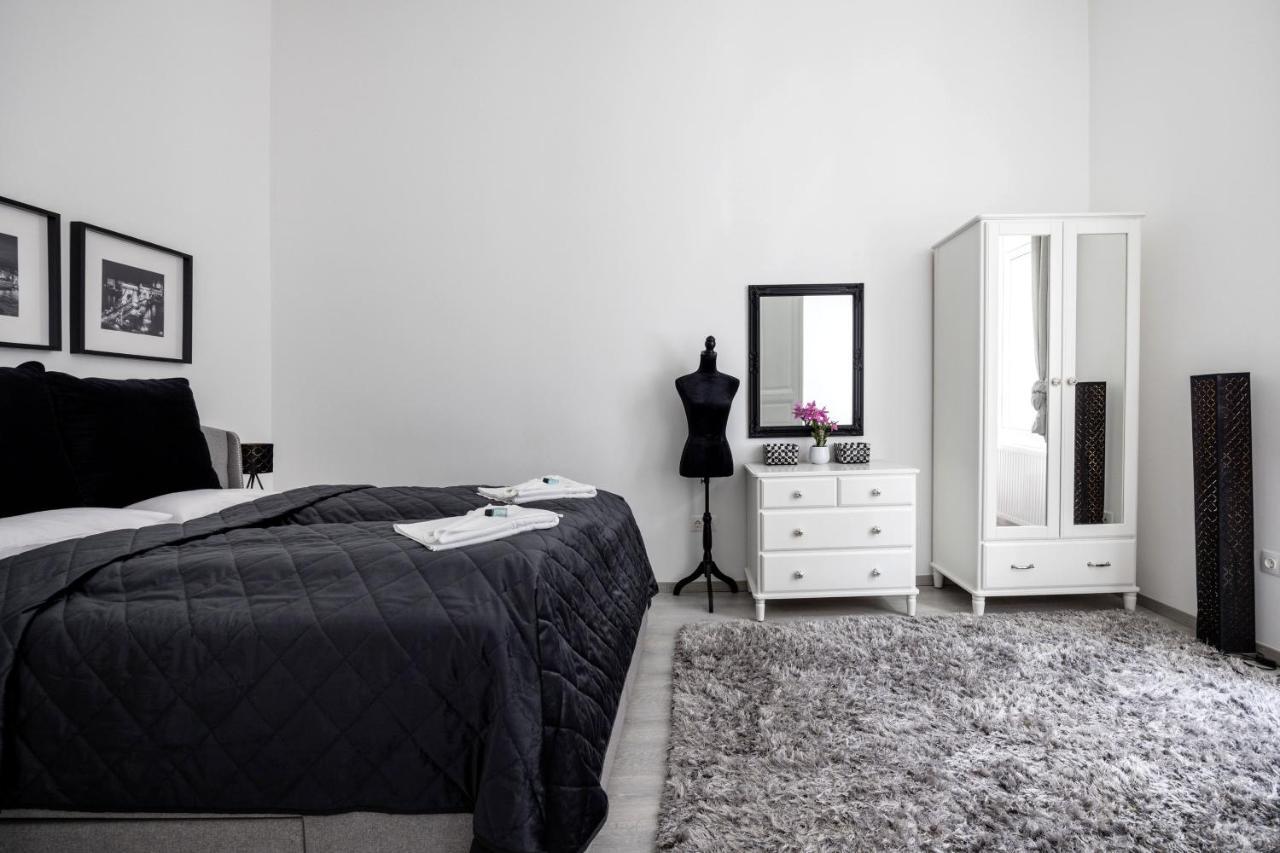 Mystic Dreamy Apartment Budapest Esterno foto