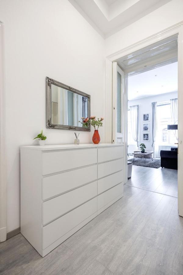 Mystic Dreamy Apartment Budapest Esterno foto