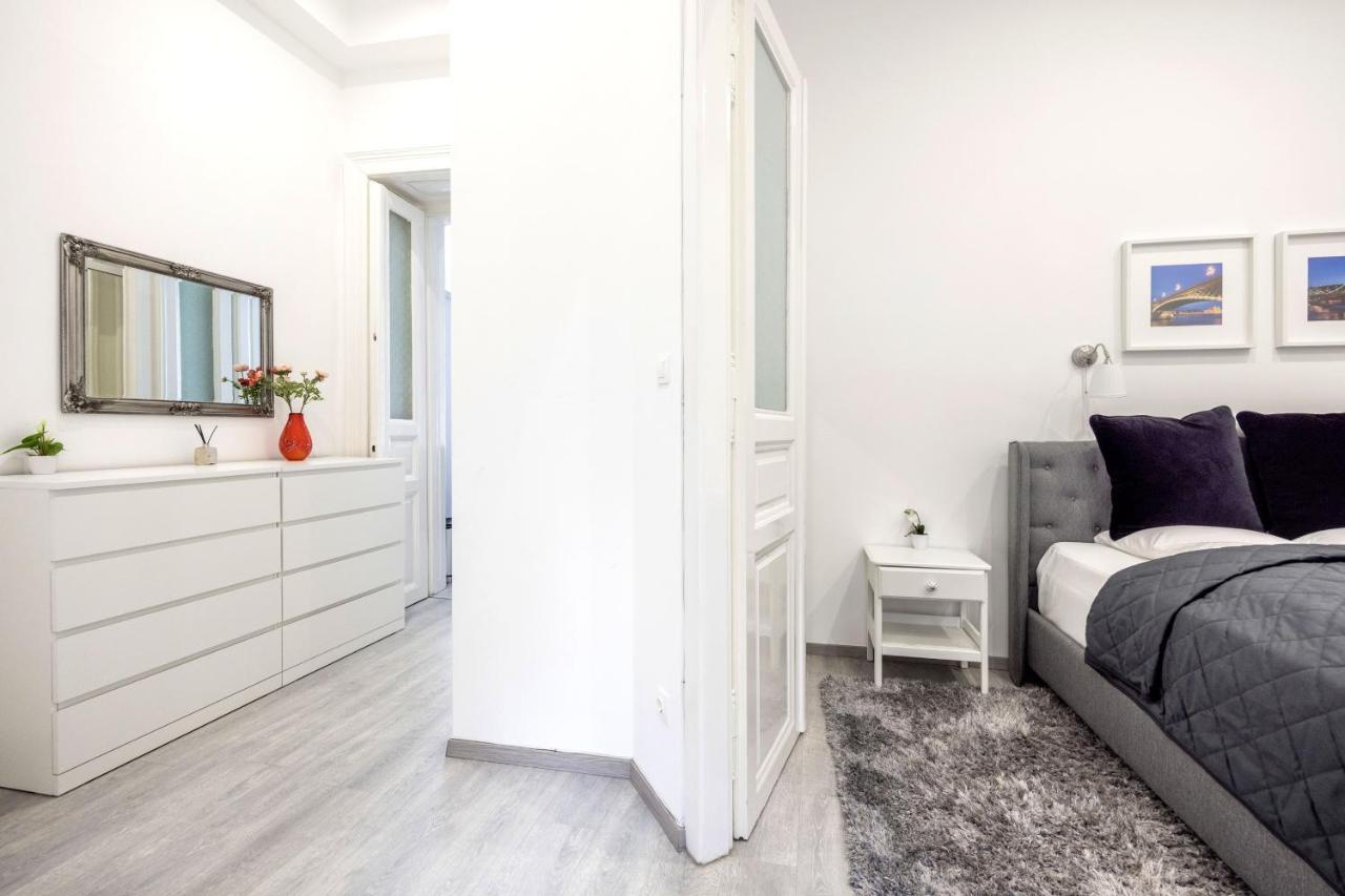 Mystic Dreamy Apartment Budapest Esterno foto
