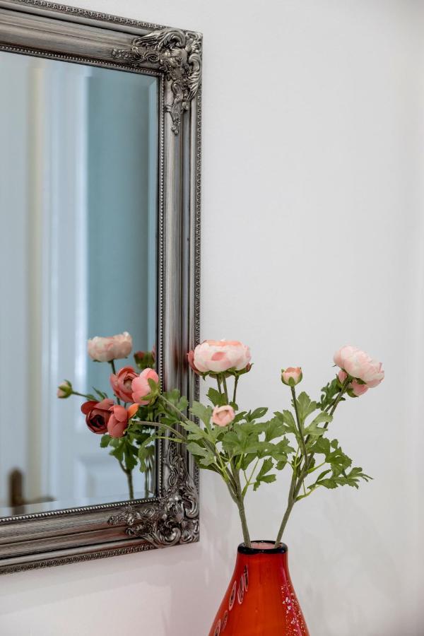Mystic Dreamy Apartment Budapest Esterno foto